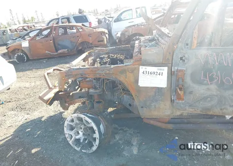 2020 Jeep Wrangler Unlimited Rubicon 4X4 z USA, uszkodzony, nr VIN 1C4HJXFGXLW290570